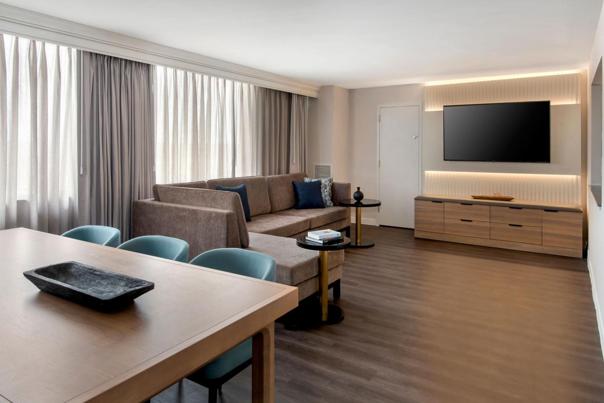 Buffalo Marriott Niagara 3*