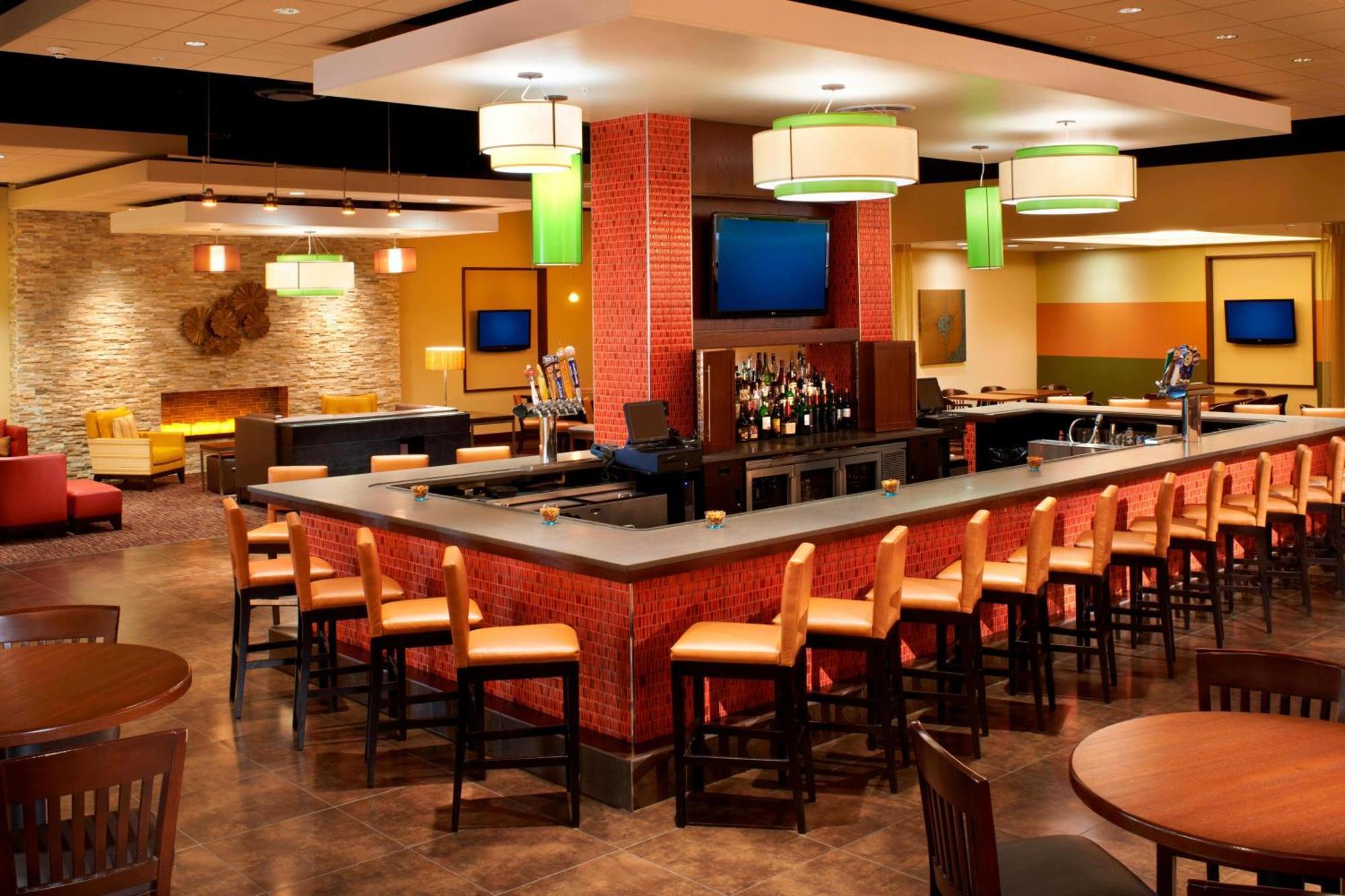 Hotel Buffalo Marriott Niagara 3*
